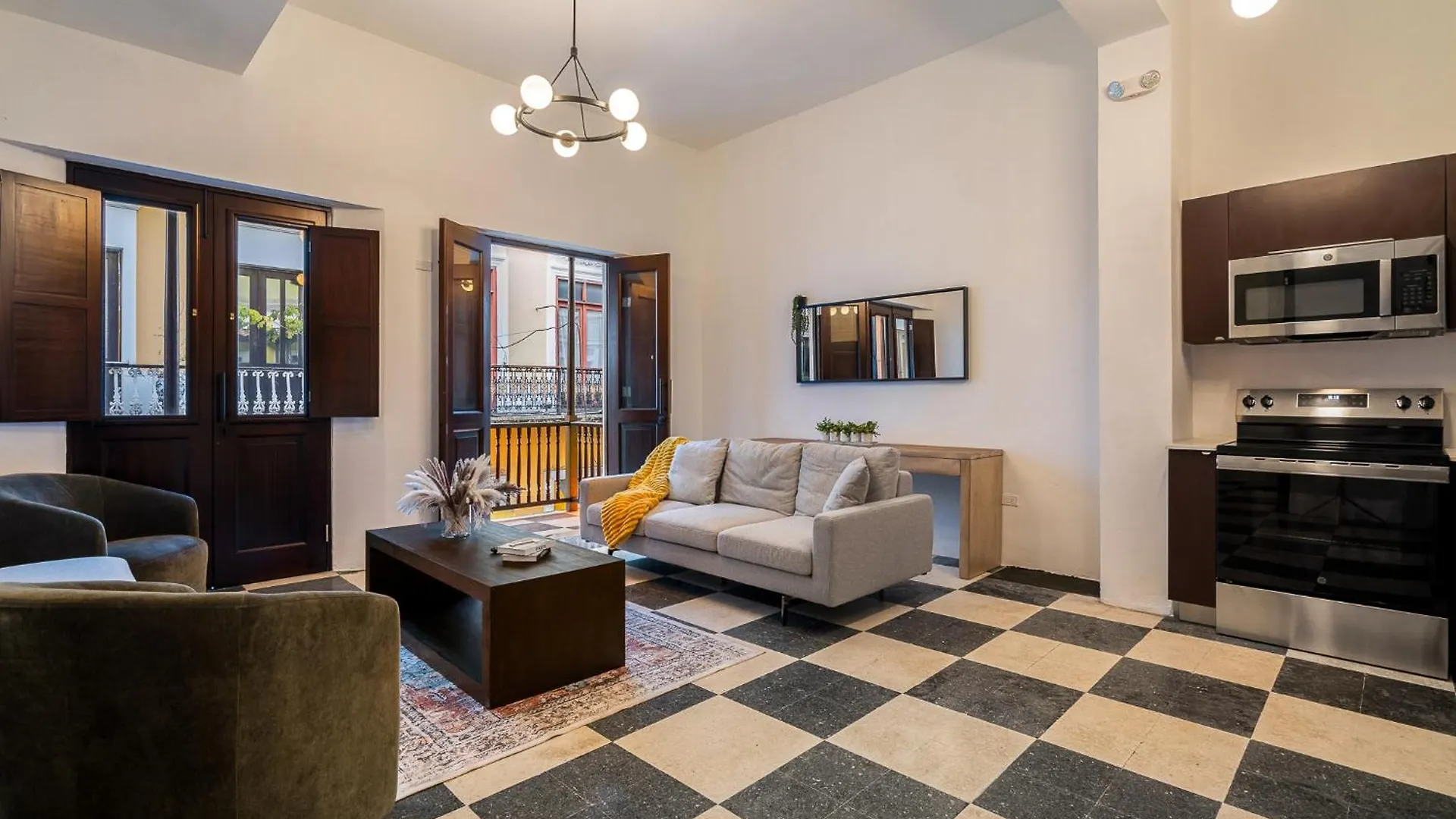 Soho House Private Patio Luxury 2Bd Appartment San Juan